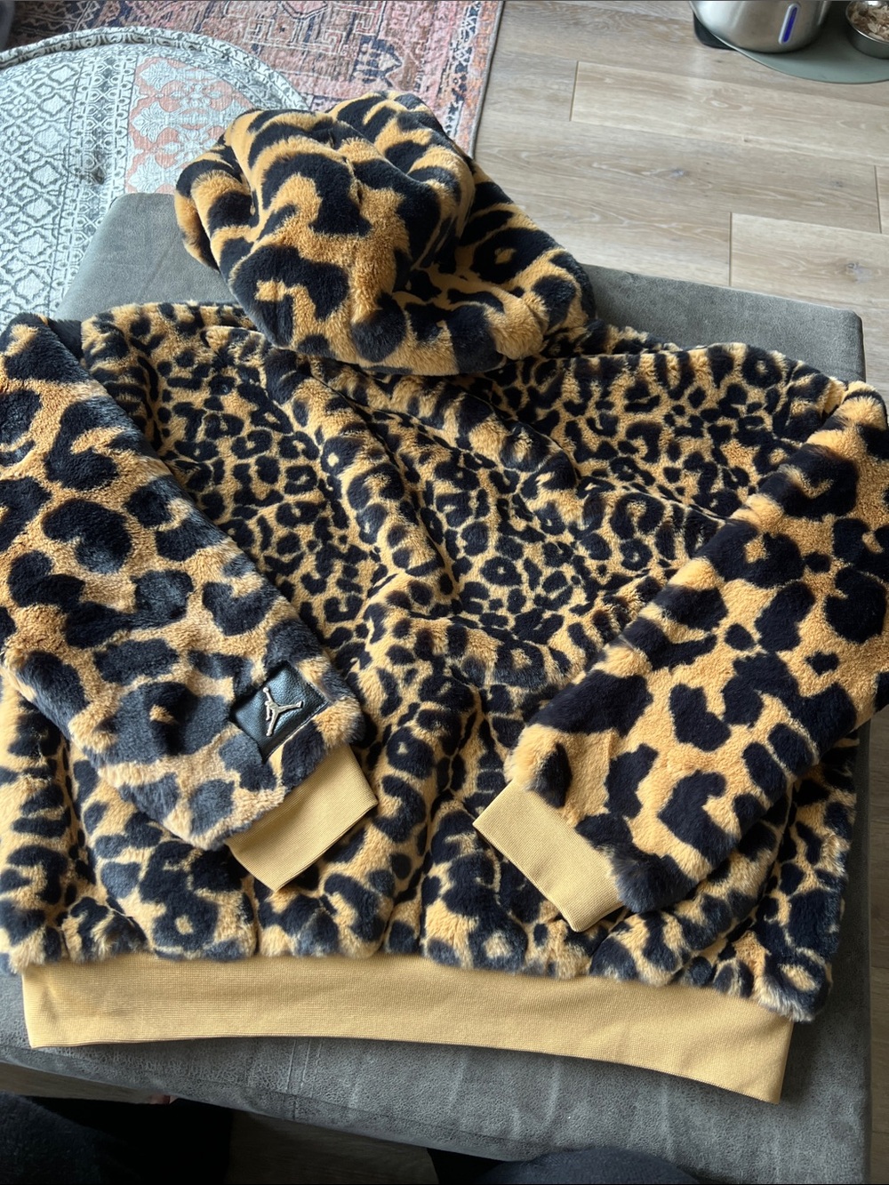 NEW! Limited Edition. Jordan Leopard-Print Faux Fur Half-Zip w/ hood. Silk lined - Picture 8 of 8